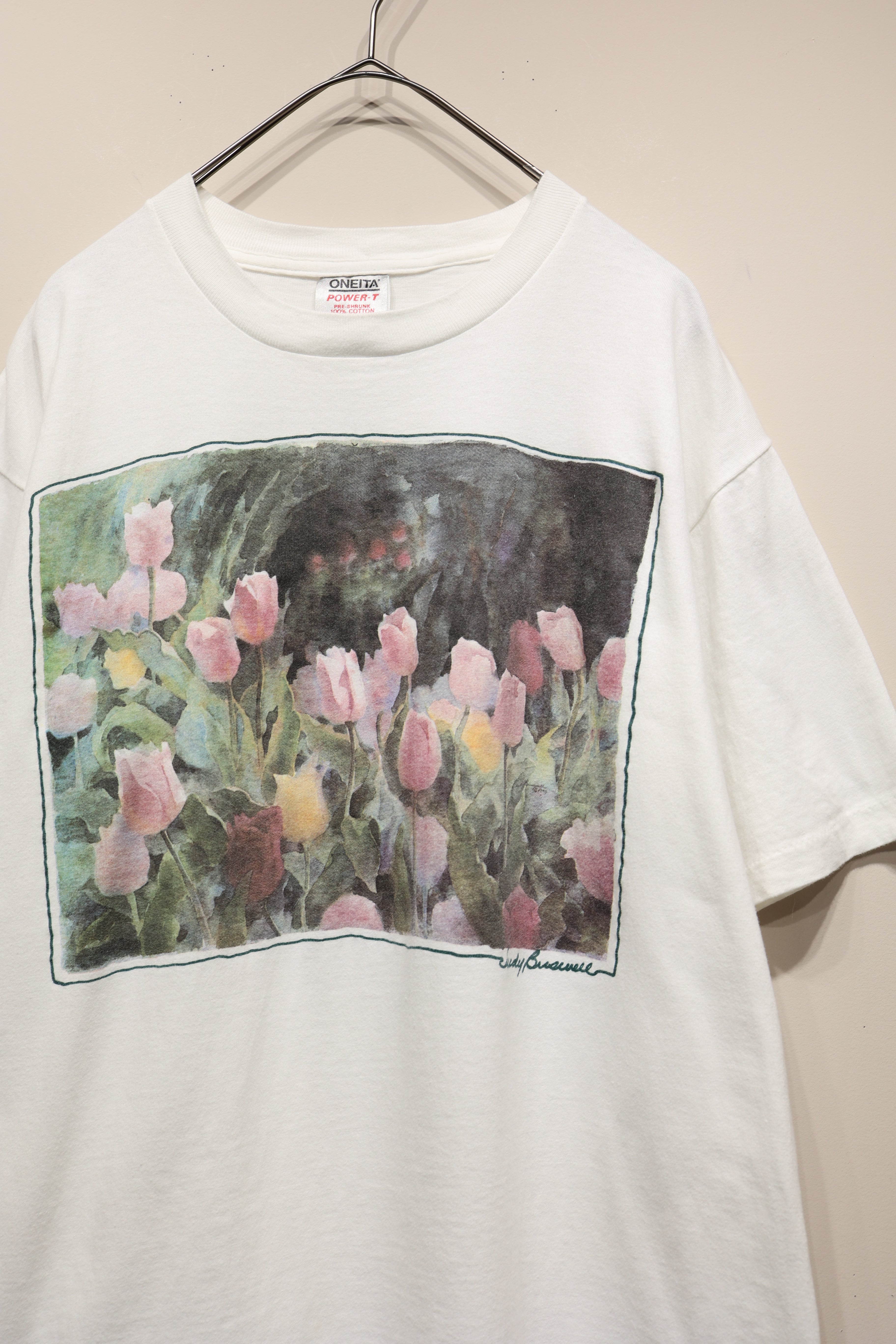 90’s print t-shirt