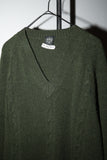 c60's wool v-neck cable knit sweater