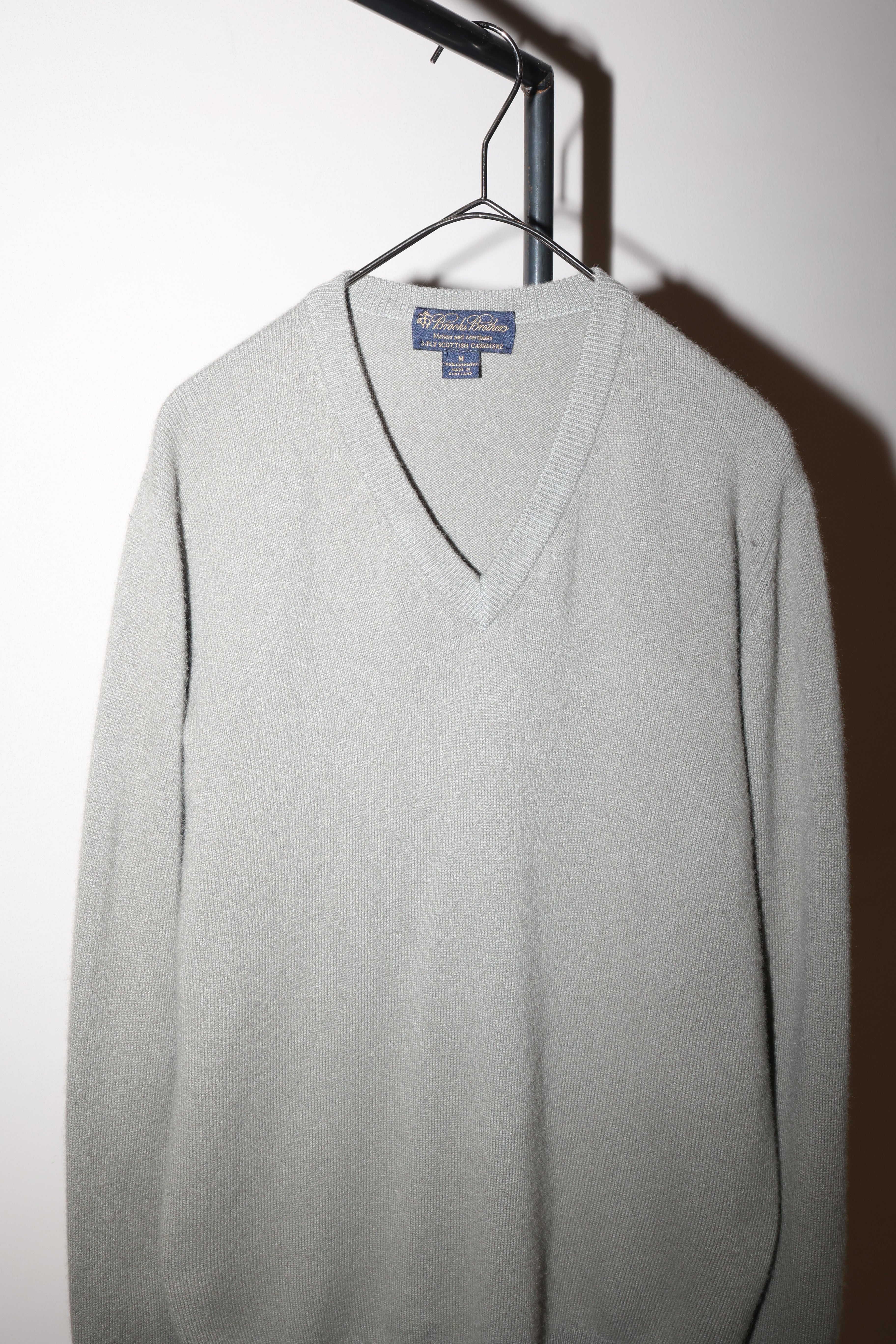 BROOKS BROTHERS 3PLY cashmere knit sweater
