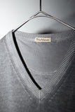 00's European label / cotton v-neck knit tops