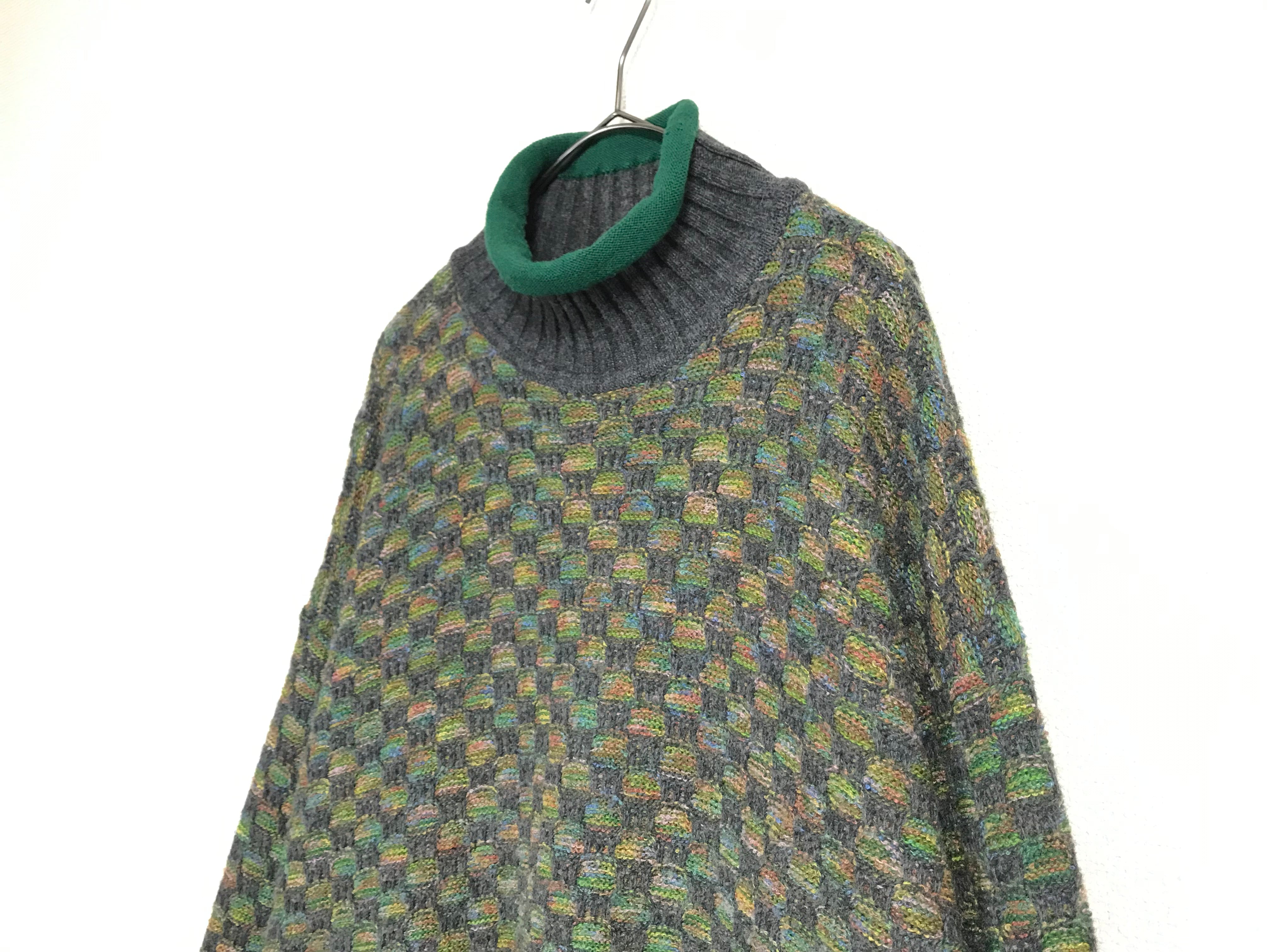wool bottle neck patterned knit